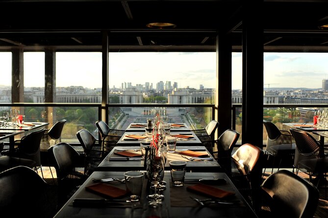Paris Tour with Lunch at the Eiffel Tower and Seine River Cruise - Practical tips for making the day run better