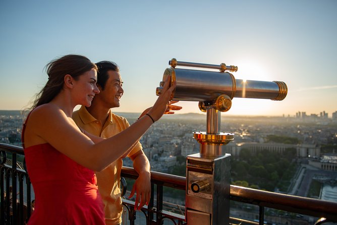 Paris Tour with Lunch at the Eiffel Tower and Seine River Cruise - Three-course lunch inside the Eiffel Tower