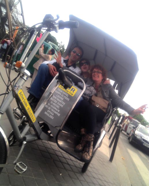Paris Tuk-Tuk: 2, 4 or 6H First Highlights & Parisian Areas - The Marais and everyday Paris