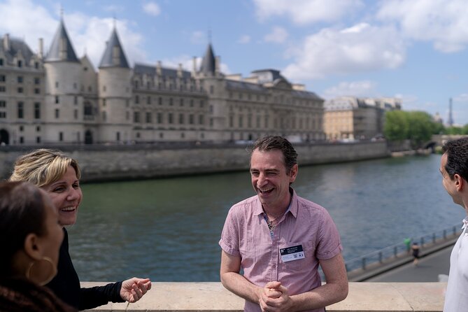 Paris Uncovered: Unique Guided Walking Tours with a Twist - Montmartre: artists, stairways, and Sacré-Coeur