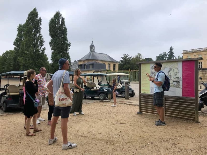 Paris: Versailles Golf Cart & Bike Tour with Palace Entry - The guides and the human side of the tour