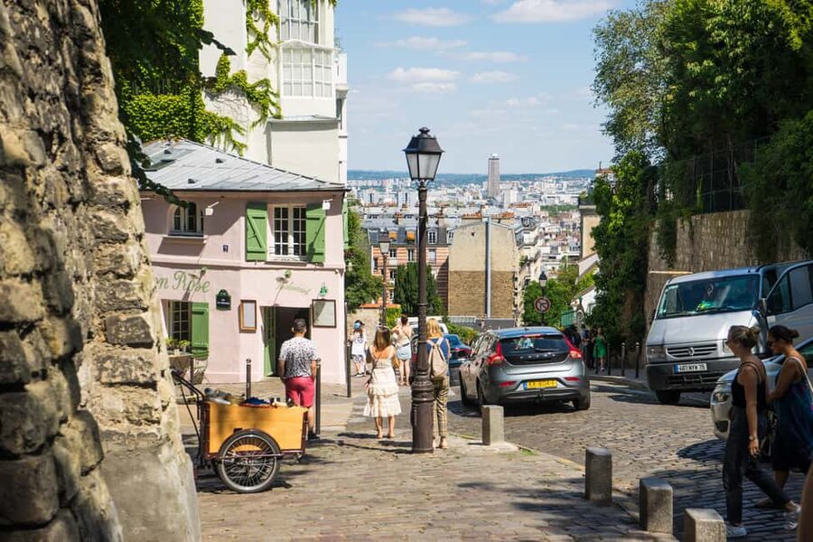 Paris: Walking Tour of Montmartre - La Maison Rose and the Quieter Side Streets