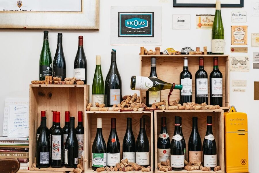 Paris: Wine Tasting Experience with 6 Wines and Cheese Board - Who will enjoy this Paris wine tasting?