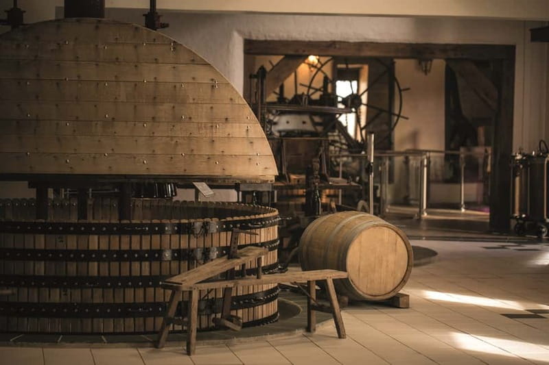 Passy-Grigny: Chocolate and Champagne Tasting Tour - Starting at Champagne Dom Caudron in Passy-Grigny