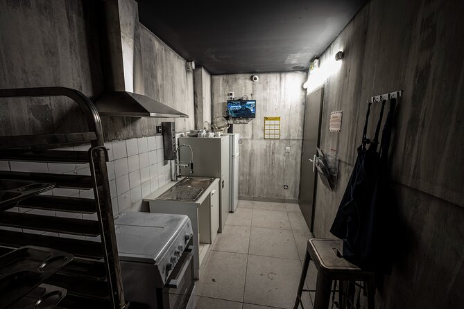 Prison Break - Escape game in Montpellier - Language, age, and group comfort