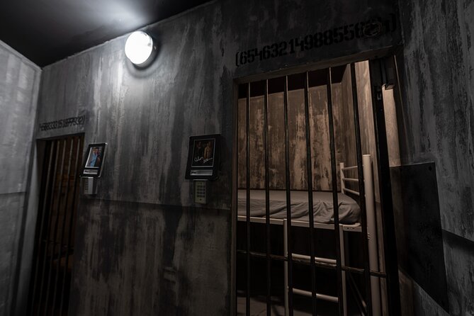 Prison Break - Escape game in Montpellier - Realistic prison rooms and changing scenes