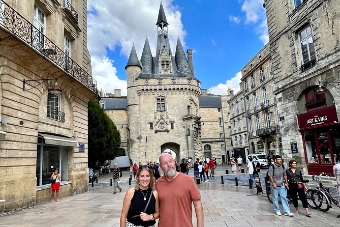 Private - Best of Bordeaux Walking Tour + Glass of Bordeaux Wine - Notre-Dame de Bordeaux and a quieter church interior