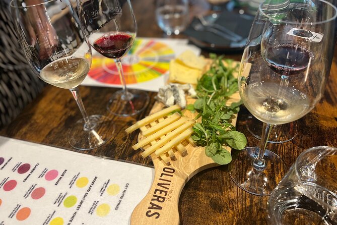 Private - Best of Bordeaux Walking Tour + Glass of Bordeaux Wine - Ending at Place de la Bourse and the included wine