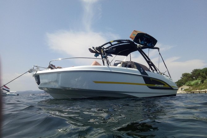 Private Boat Charter in the Bay of St Tropez - The skipper makes the difference