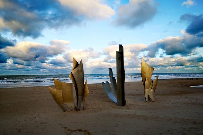 Private Full day American D-Day Guided Tour in Bayeux - Pointe du Hoc, the day’s most striking terrain