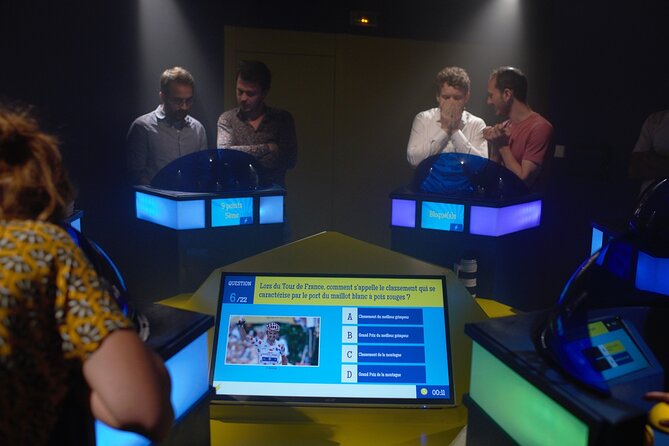 Private Quiz Game Session in Marseille - A Marseille quiz built for friendly competition