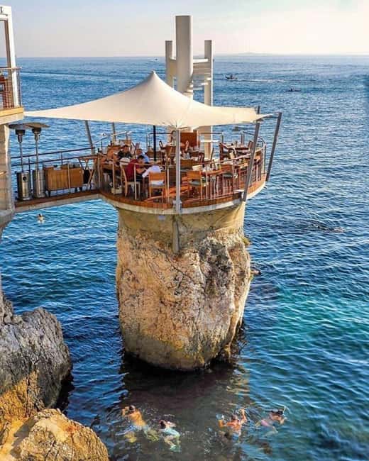 Private tour from Villefranche : French Riviera Full Day - What a private guide changes
