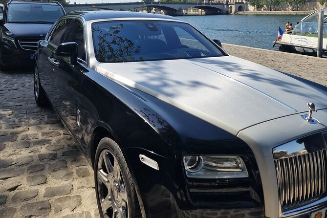 Private Transfers in Paris - Who gets the best value at $156.88?
