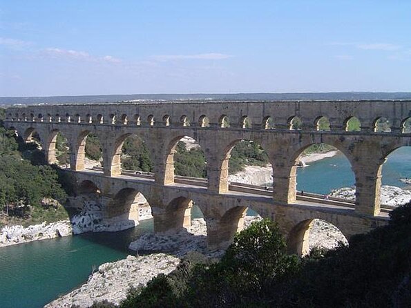 Provence Highlights Full-Day Tour from Avignon - Key points at a glance