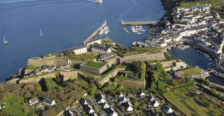 Quiberon: Ferry tickets from/to Belle-Île-en-Mer, Le Palais - What the $23 fare is really buying
