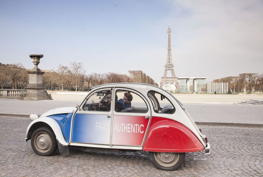 Romantic Paris Vintage Citroën 2CV Tour - Why a 2CV changes the Paris sightseeing game