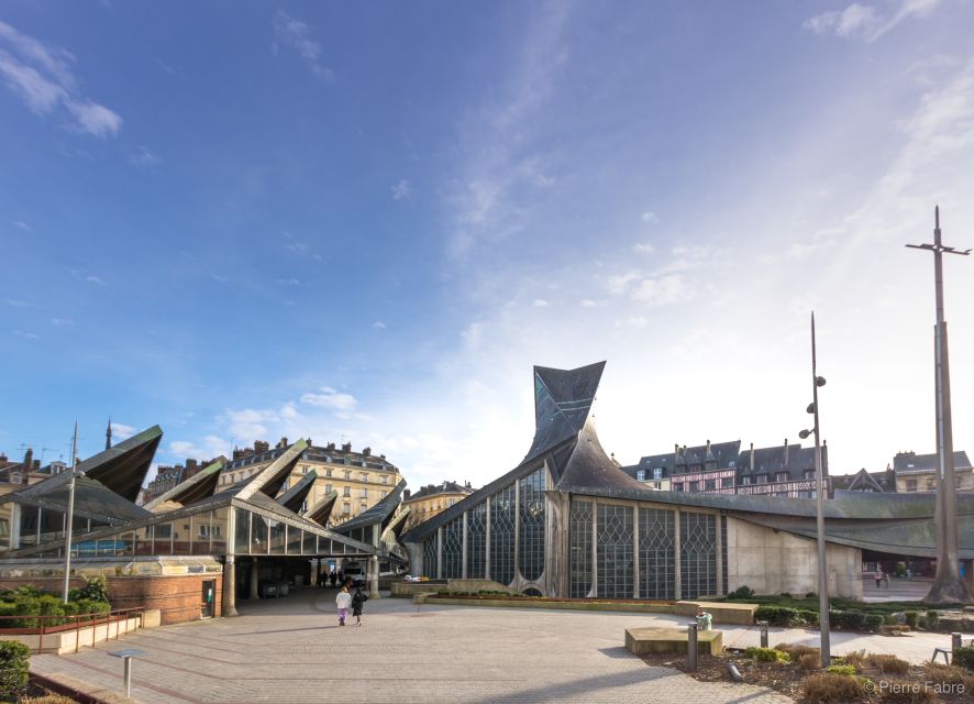 Rouen: Guided Tour of the Historic Center - The Gros-Horloge and its Renaissance arch