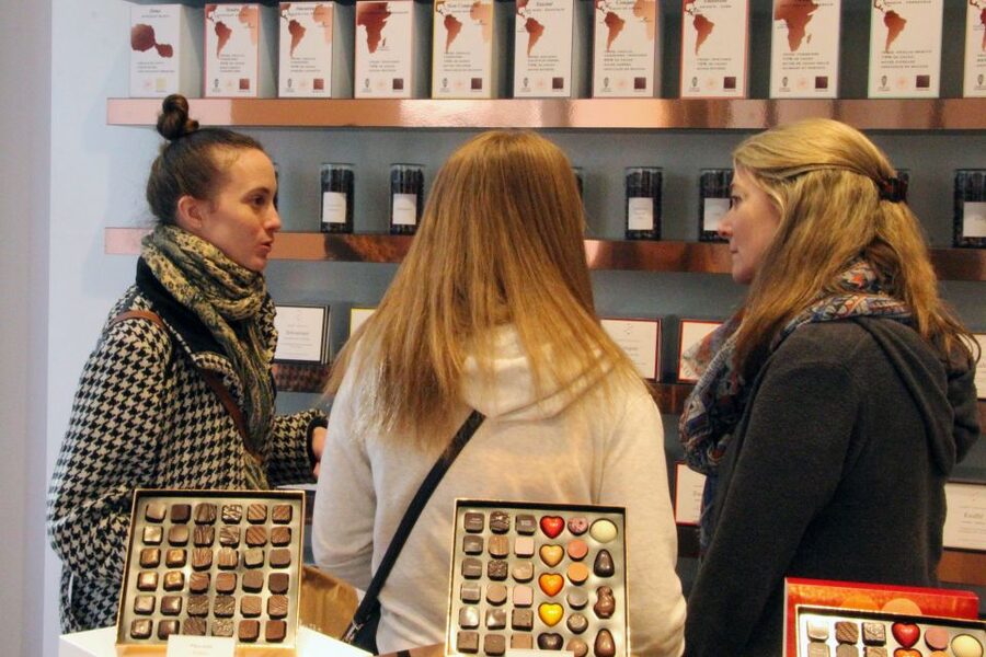 Saint-Germain-des-Prés: Pastry and Chocolate Walking Tour - How much food do you actually get?
