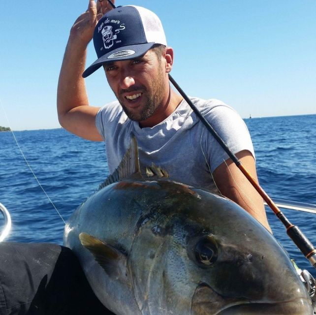 Saint-Laurent-du-Var: 4-Hour Fishing Trip - How Romain teaches the fishing