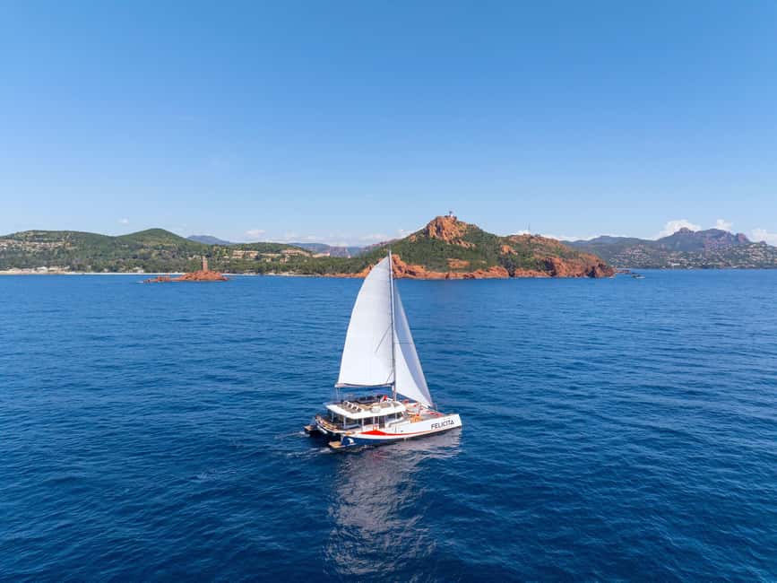 Saint-Raphaël: Golden Island Afternoon Cruise with Drinks - Drinks, Snacks, and a Planteur Punch