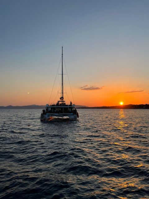 Saint-Raphaël : Sunset Cruise Cape Dramont & Golden Island - Key points to know before booking