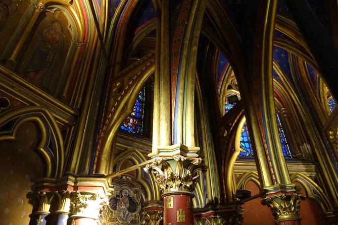 Sainte Chapelle 1h Guided Tour with entrance ticket - Eng / Esp - Climbing to the upper chapel