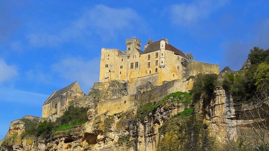 Sarlat: Private Tour to the Dordogne Valley - A guide-led day rather than a scripted drive