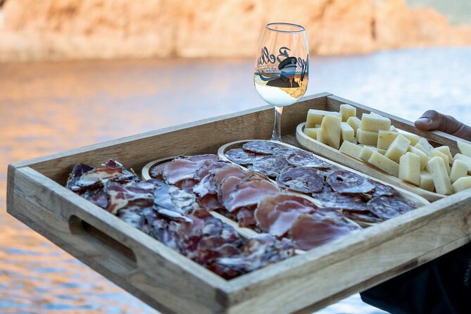 Scandola at sunset: Girolata & Corsican flavours - Swimming in a turquoise cove