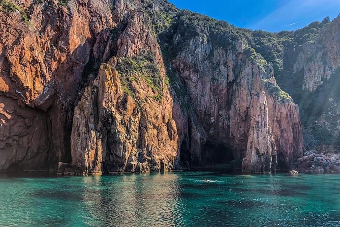 Scandola & Girolata: The Must-see Excursion EN Corsica - The final swim in a clear-water cove