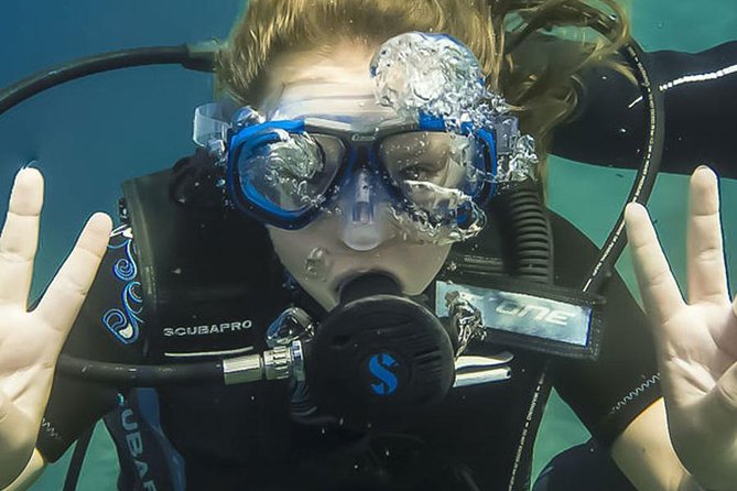 Scuba diving baptism - A first underwater lesson at Lion de Mer