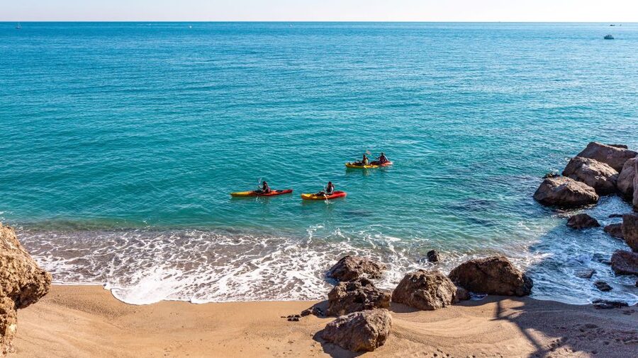Sea kayak tour: Sète, the French pearl of the Mediterranean - Local stories between strokes