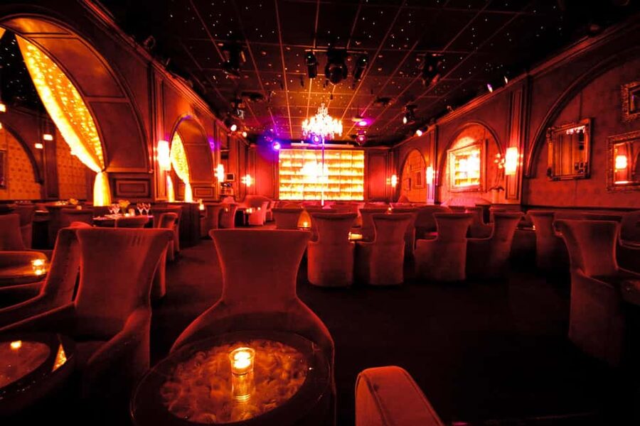 Secret Square Paris : Parisian Strip-Tease Cabaret Ticket - The six-hour window: useful or longer than needed?