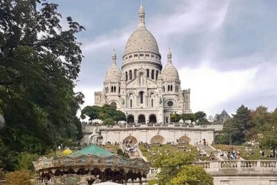 See 15+ Top Sights Paris Tour with Fun Guide, (Walking and Metro Tour)