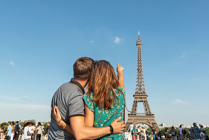 Seine Dinner Cruise, Eiffel Tower Access and Moulin Rouge Show - Moulin Rouge seating and dress rules