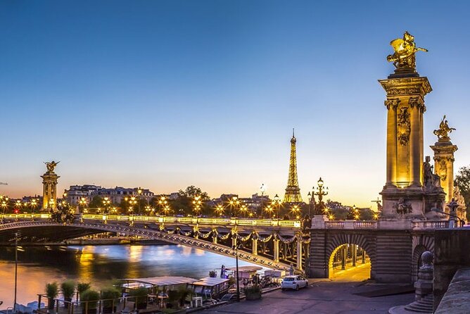 Seine River Dinner Cruise with Live Singer by VIP Yacht de Paris - Dinner below deck: what to expect from the menu