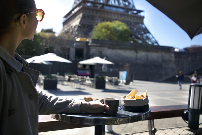 Seine River Sightseeing Cruise and Lunch at Le Bistro Parisien - Who should book this Paris experience?