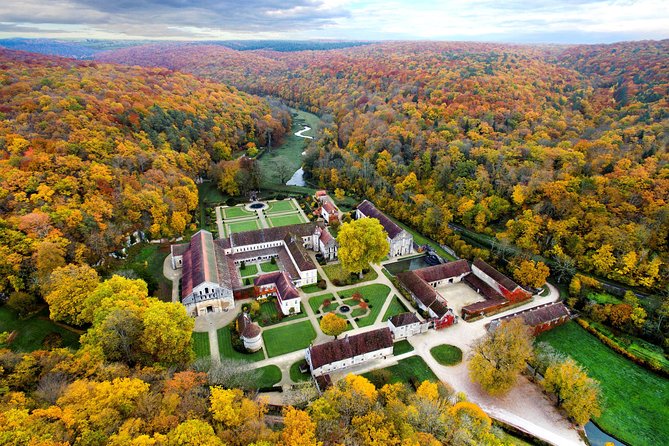 Skip the Line: Abbaye de Fontenay Admission Ticket - Cloister, chapter room, and common room