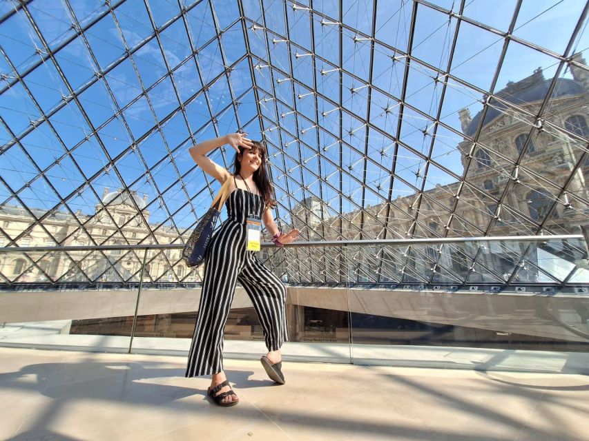 Skip-the-Line Louvre Museum Tour with Artist - What the guide brings to the experience