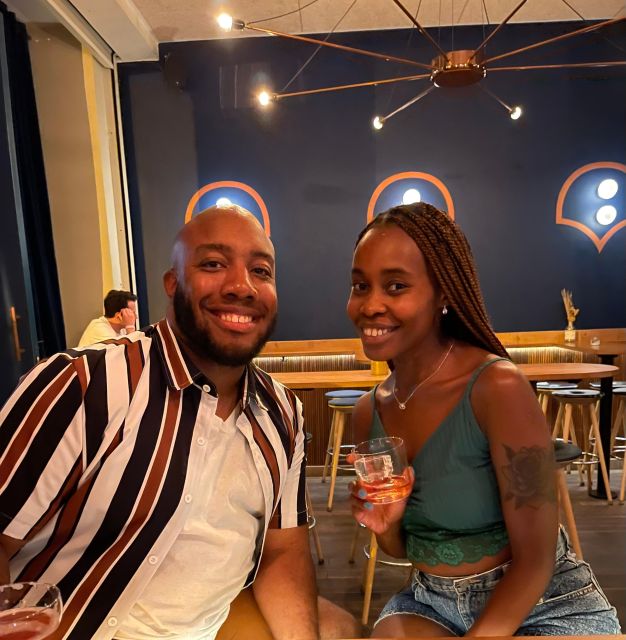 Solo travelers Meetup:A cultural stroll,Drinks & socializing - Indian food and the later stops