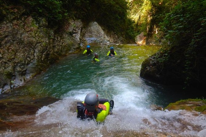 Sports canyoning in the Vercors near Grenoble - What the group size means for your day