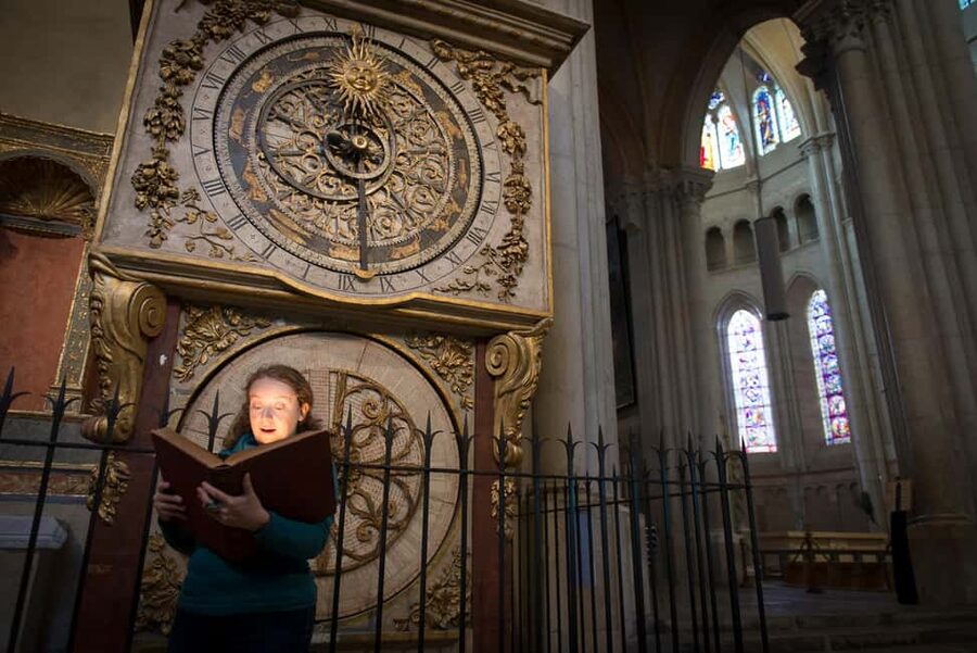 Storytelling tour of the Vieux-Lyon for children in French - Lisette’s dream begins in Renaissance Lyon