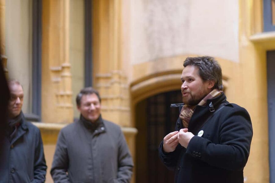 Storytelling tour of the Vieux-Lyon in French - What the $20 price really buys you