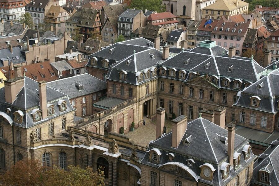Strasbourg: City Highlights Walking Tour with Local Guide - The value of the small group