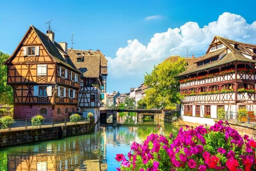 Strasbourg: Historic Center Walking Tour - Place de la République and the city’s broader story