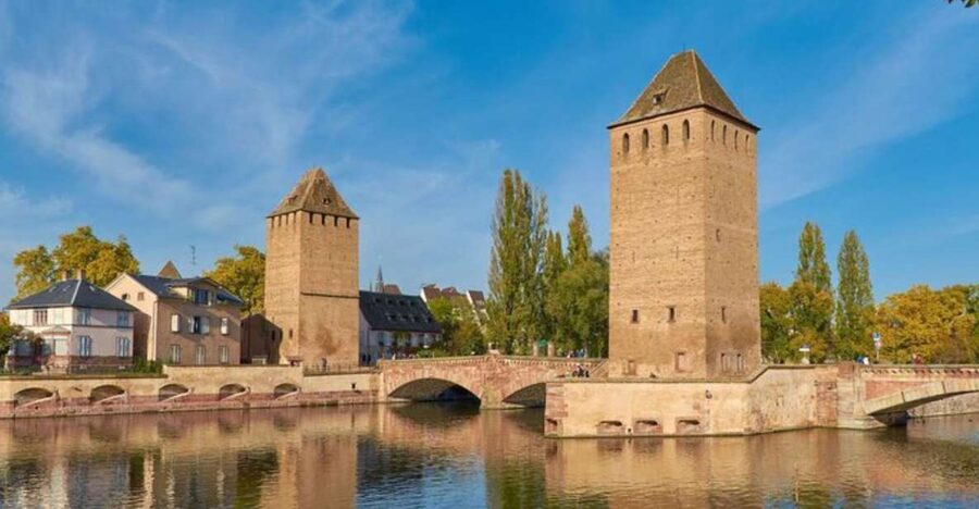 Strasbourg: Private custom tour with a local guide - Reading Strasbourg through French and German influences