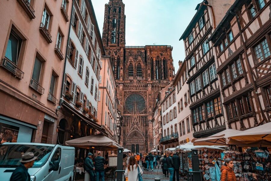Strasbourg: Private Walking Tour of the Historical Center - The cathedral and the rule about silence