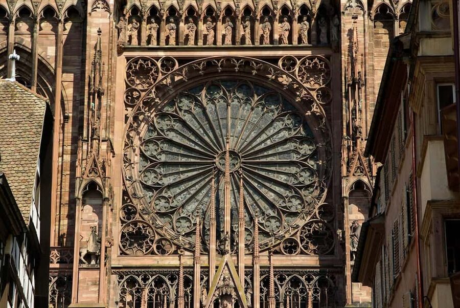 Strasbourg: Walking Tour with a Local Guide - Starting beneath Gutenberg’s statue