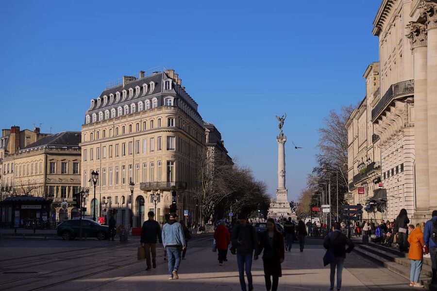 The essential in Bordeaux, private tour with a local - The opera and Bordeaux’s grand central streets