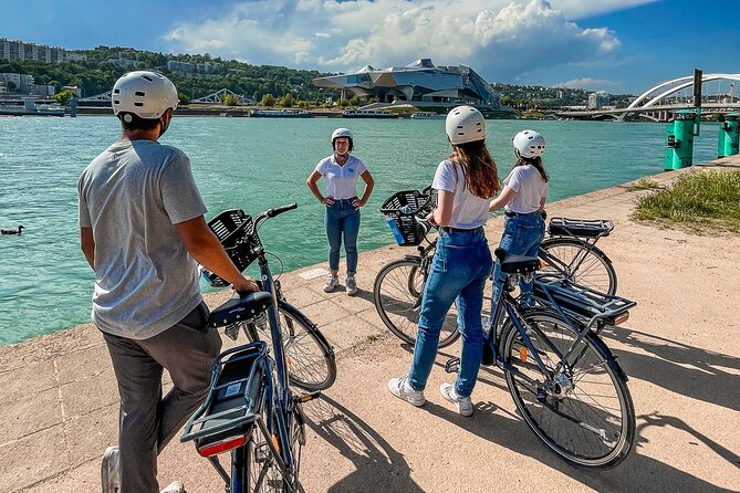 The Grand Bike Tour of Lyon - 3h - Terreaux, the courthouse, and Bellecour