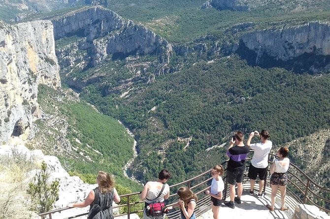 The Grand Canyon of Europe and Its Lavender Fields Small group - Lake Sainte-Croix adds a chance to slow down